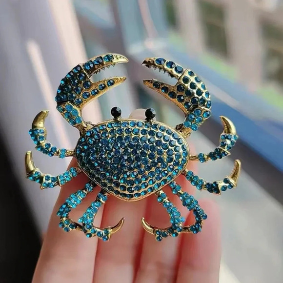 Blue Crab Crystal Brooch - Picture 1 of 8